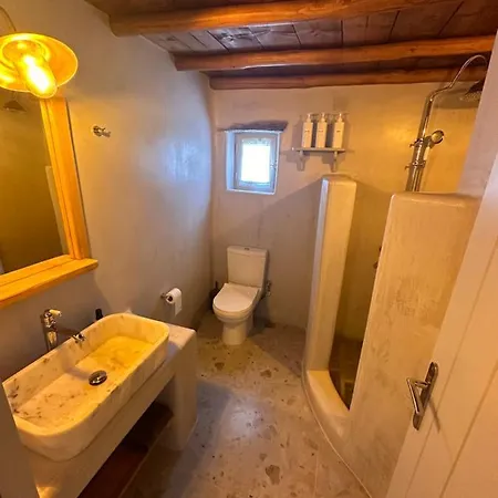 Rizes Mykonos - Folklore Farmstead Lantgård *