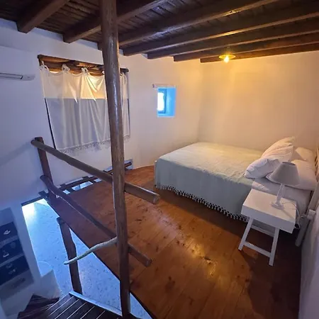 Rizes Mykonos - Folklore Farmstead Farm stay Ano Mera