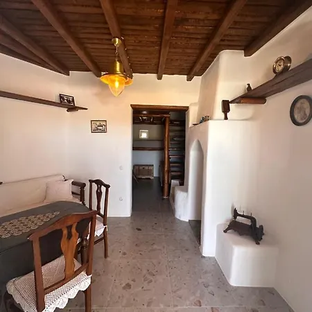 Rizes Mykonos - Folklore Farmstead * Ano Mera