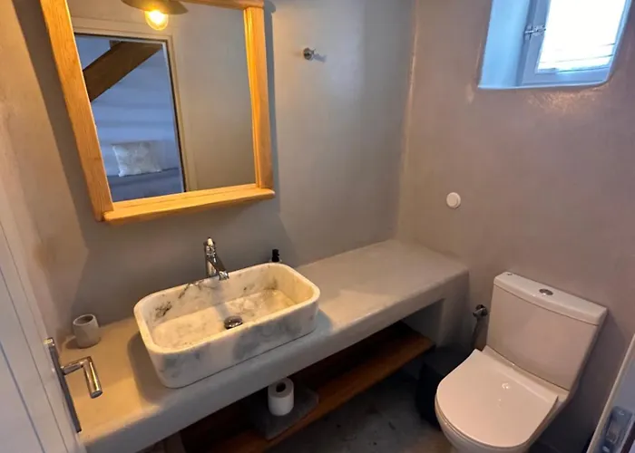 Rizes Mykonos - Folklore Farmstead 阿诺梅拉