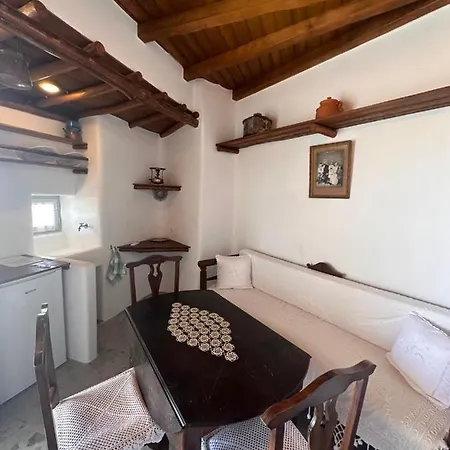 Rizes Mykonos - Folklore Farmstead