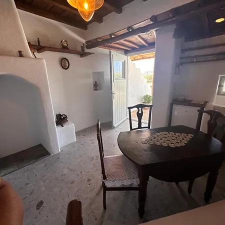 Rizes Mykonos - Folklore Farmstead *