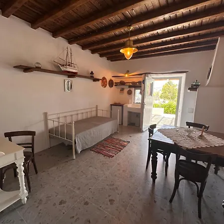 Rizes Mykonos - Folklore Farmstead Séjour à la ferme Ano Mera