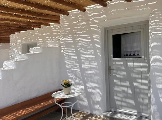 Agroturismo Rizes Mykonos - Folklore Farmstead *