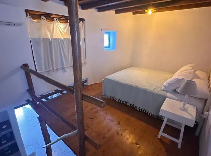 Rizes Mykonos - Folklore Farmstead Agroturismo Ano Mera