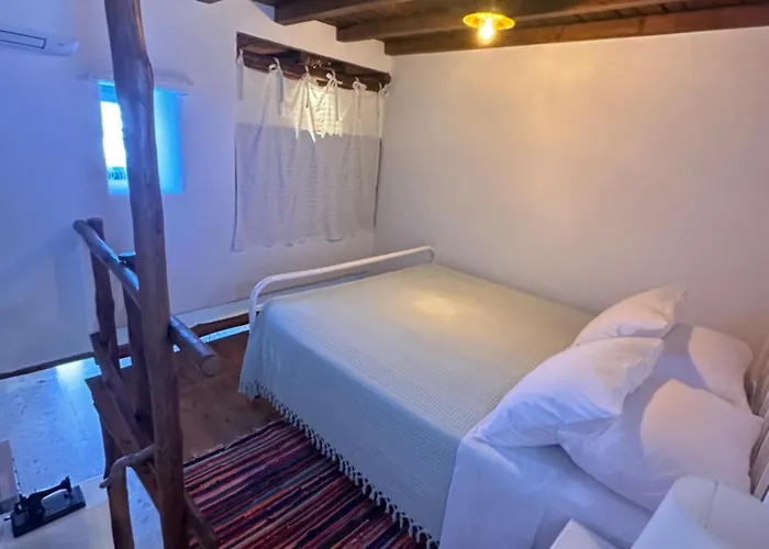 Agroturismo Rizes Mykonos - Folklore Farmstead *