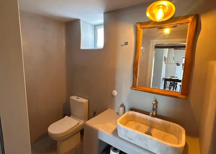 Rizes Mykonos - Folklore Farmstead 아노 메라