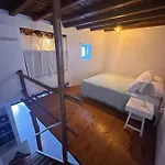 Rizes Mykonos - Folklore Farmstead Lantgård Ano Mera